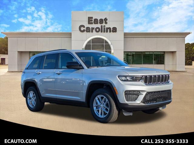 2025 Jeep Grand Cherokee GRAND CHEROKEE LAREDO X 4X4