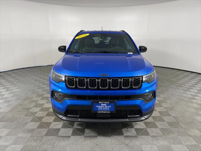 2025 Jeep Compass COMPASS LATITUDE 4X4