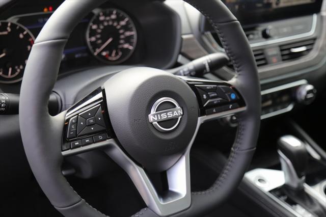 2025 Nissan Altima SL FWD