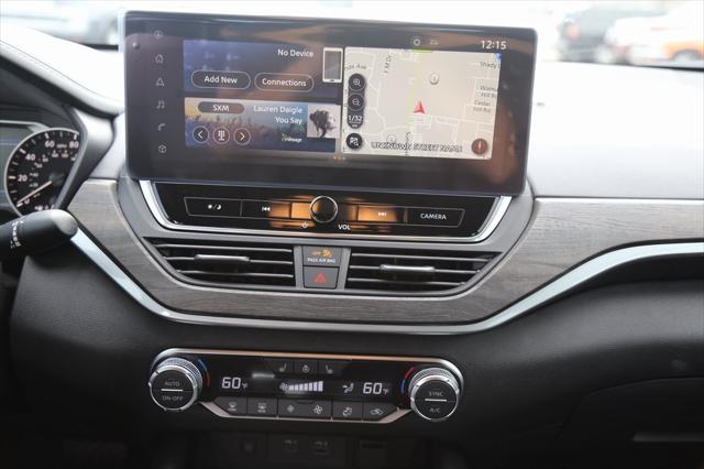 2025 Nissan Altima SL FWD