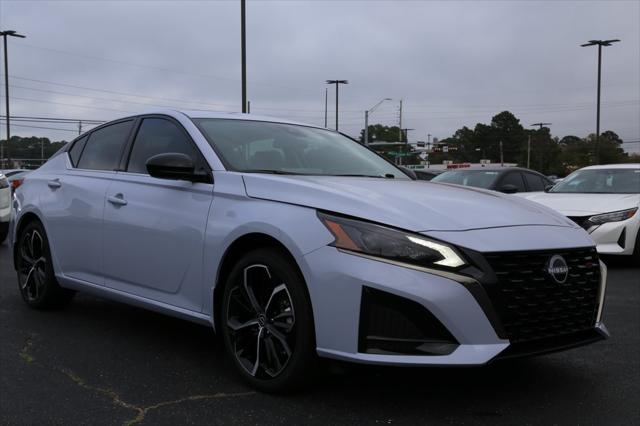 2025 Nissan Altima SR FWD