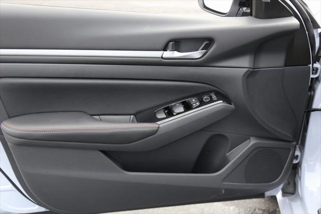 2025 Nissan Altima SR FWD