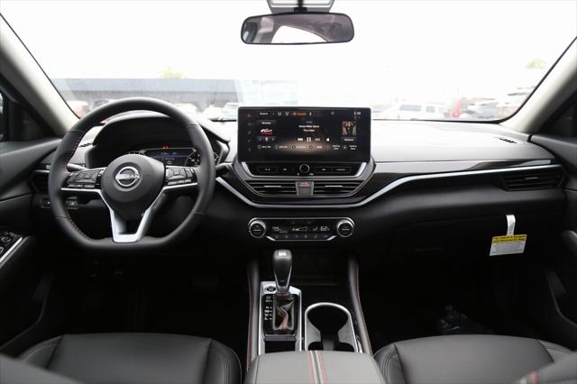 2025 Nissan Altima SR FWD