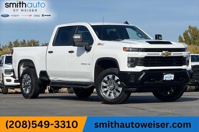 2024 Chevrolet Silverado 2500HD 4WD Crew Cab Standard Bed Custom