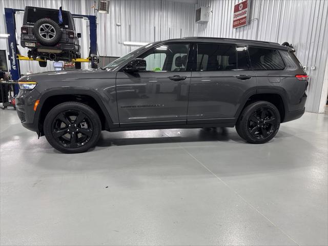 2023 Jeep Grand Cherokee L Altitude 4x2