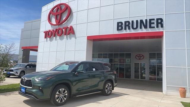 2024 Toyota Highlander XLE