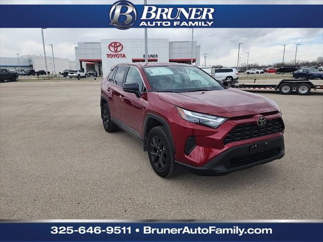 2024 Toyota RAV4 LE