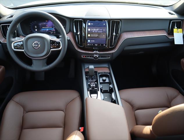 2025 Volvo XC60 Plug-In Hybrid Plus