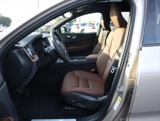 2025 Volvo XC60 Plug-In Hybrid Plus