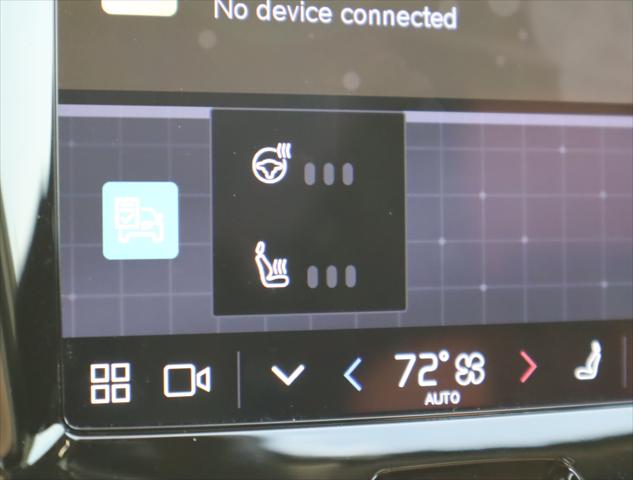 2025 Volvo XC60 Plug-In Hybrid Plus