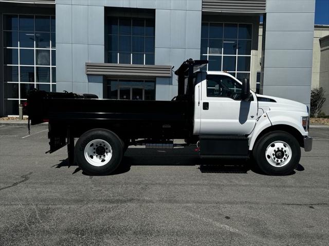 2025 Ford F-650 Base