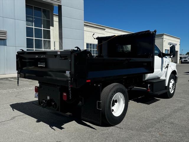 2025 Ford F-650 Base