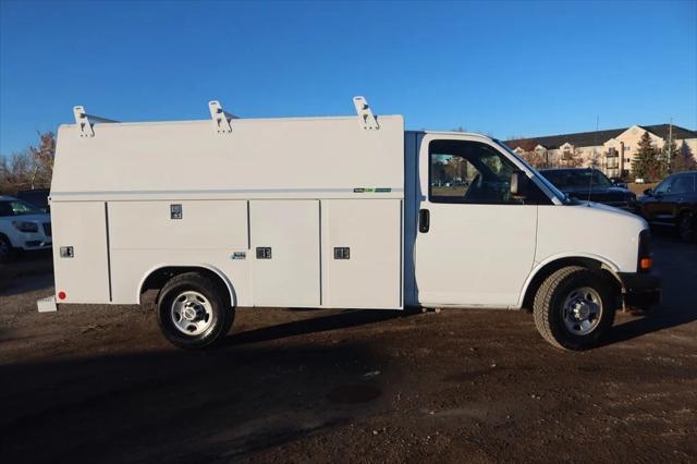 2011 Chevrolet Express Cutaway