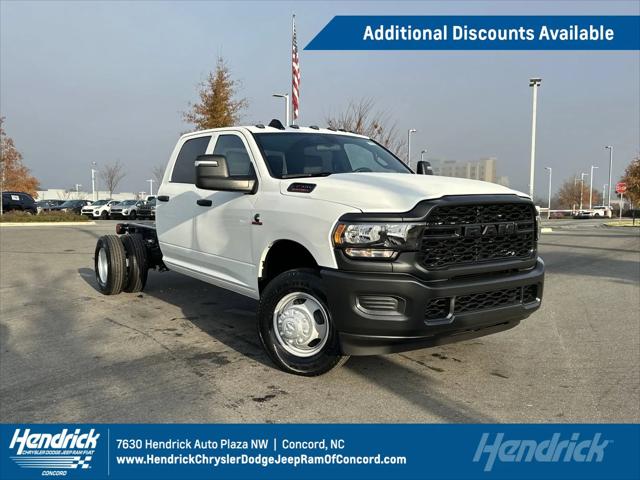 2024 RAM Ram 3500 Chassis Cab RAM 3500 TRADESMAN CREW CAB CHASSIS 4X4 60 CA