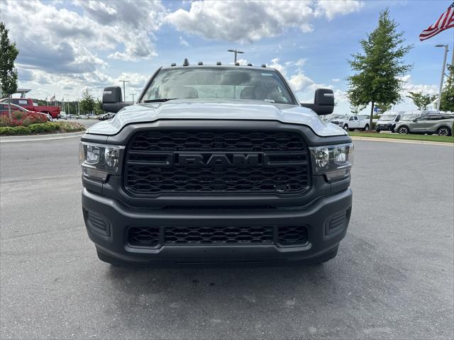2024 RAM Ram 3500 Chassis Cab RAM 3500 TRADESMAN CREW CAB CHASSIS 4X4 60 CA