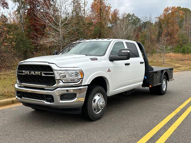 2024 RAM Ram 3500 Chassis Cab RAM 3500 TRADESMAN CREW CAB CHASSIS 4X4 60 CA