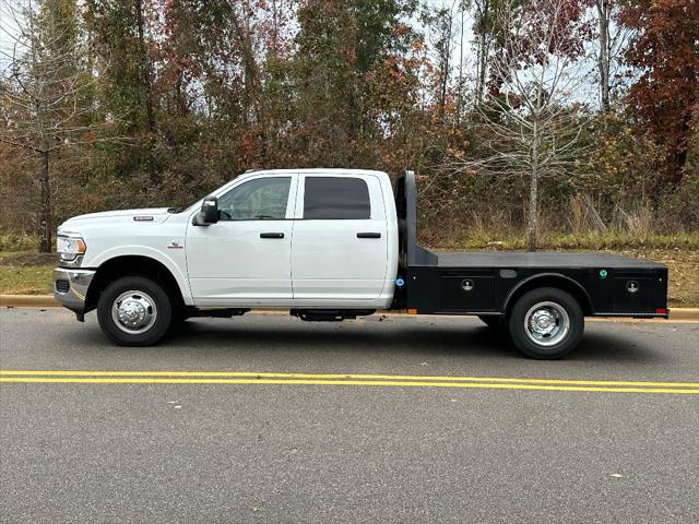 2024 RAM Ram 3500 Chassis Cab RAM 3500 TRADESMAN CREW CAB CHASSIS 4X4 60 CA