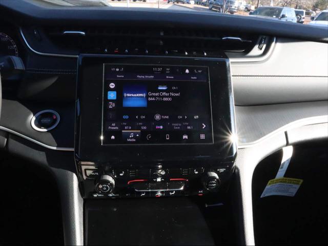 2025 Jeep Grand Cherokee Laredo 4x4