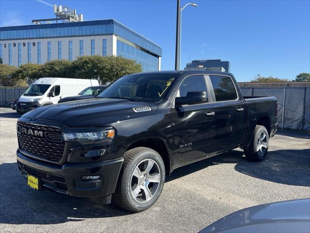 2025 RAM Ram 1500 RAM 1500 TRADESMAN CREW CAB 4X2 57 BOX