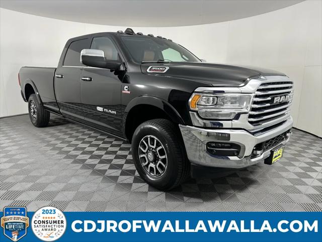 2019 RAM 3500 Longhorn Crew Cab 4x4 8 Box