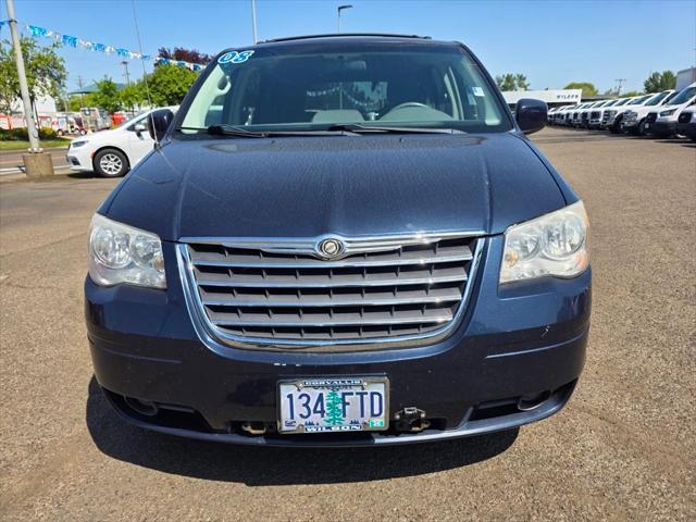 2008 Chrysler Town and Country Touring