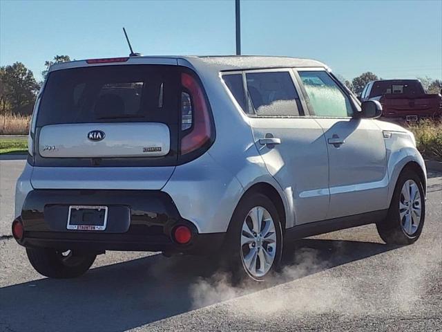 2016 Kia Soul +