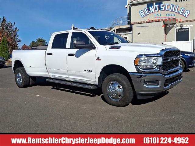 2022 RAM 3500 Tradesman Crew Cab 4x4 8 Box