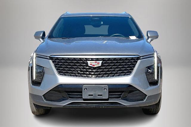 2024 Cadillac XT4 FWD Premium Luxury