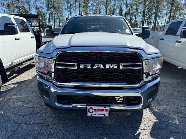 2024 RAM Ram 3500 Chassis Cab RAM 3500 TRADESMAN CREW CAB CHASSIS 4X4 60 CA