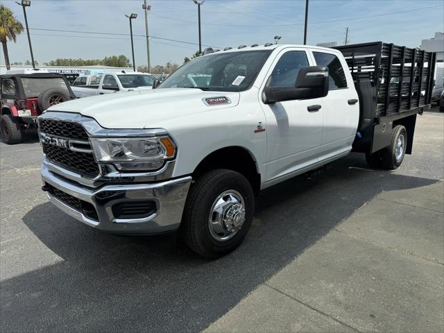 2024 RAM Ram 3500 Chassis Cab RAM 3500 TRADESMAN CREW CAB CHASSIS 4X4 60 CA