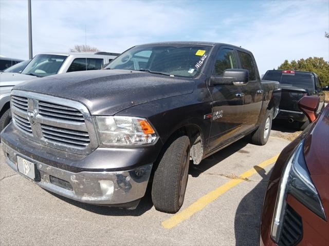 2017 RAM 1500 Big Horn Crew Cab 4x4 57 Box