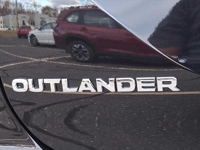 2025 Mitsubishi Outlander PHEV SE S-AWC
