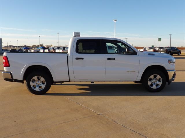 2025 RAM Ram 1500 RAM 1500 BIG HORN CREW CAB 4X4 64 BOX