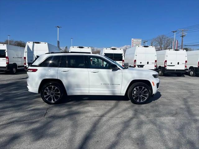 2025 Jeep Grand Cherokee GRAND CHEROKEE OVERLAND 4X4