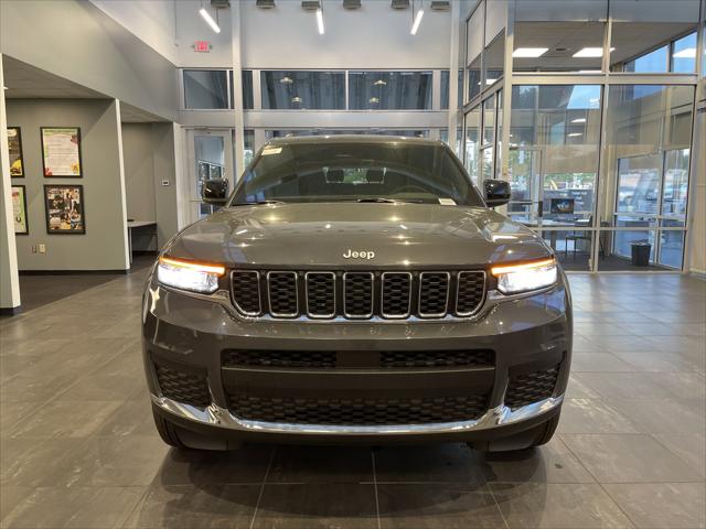 2025 Jeep Grand Cherokee GRAND CHEROKEE L LAREDO X 4X2