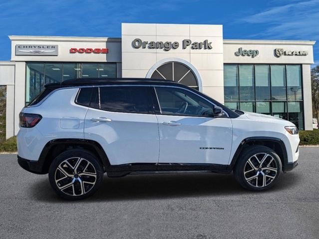 2025 Jeep Compass COMPASS LIMITED 4X4