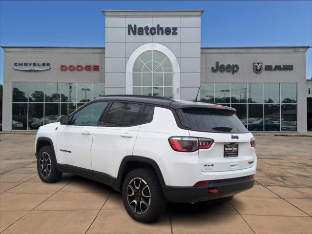 2025 Jeep Compass COMPASS TRAILHAWK 4X4