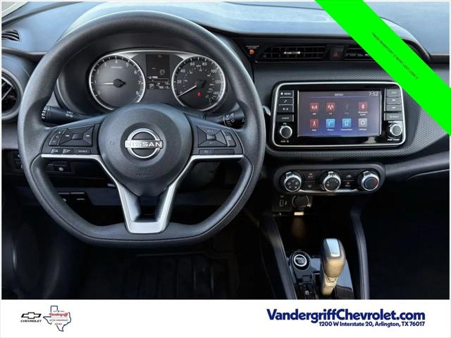 2022 Nissan Kicks S Xtronic CVT