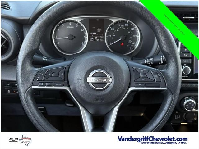2022 Nissan Kicks S Xtronic CVT