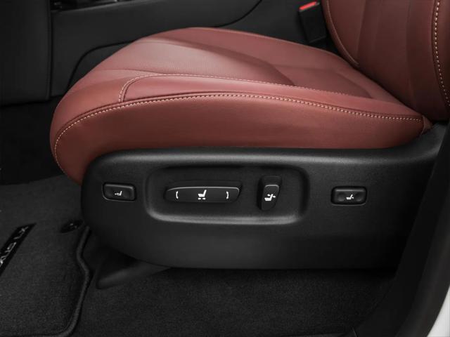2021 Lexus LX 570 Two-Row