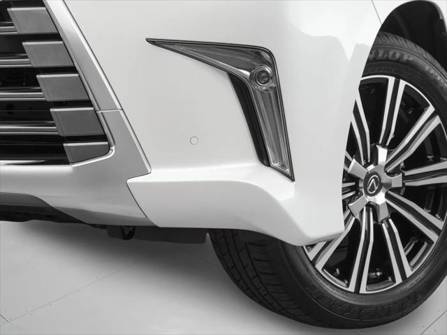 2021 Lexus LX 570 Two-Row