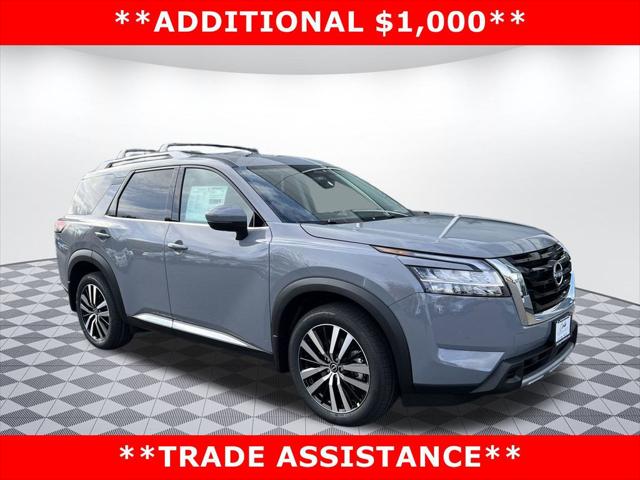2024 Nissan Pathfinder Platinum 4WD's photo