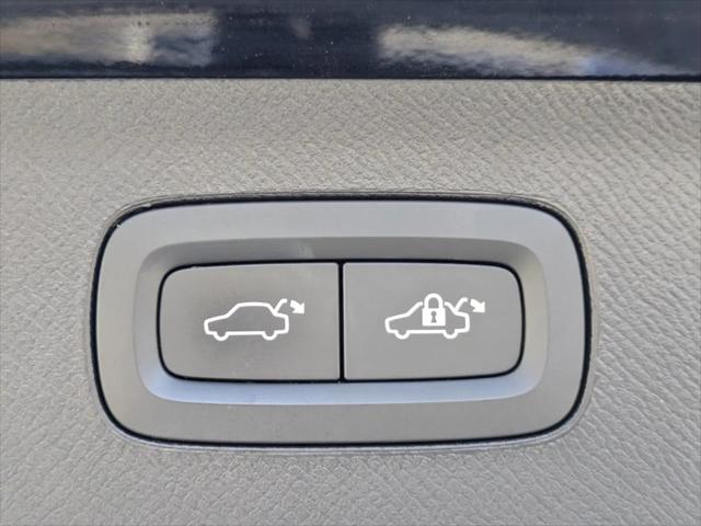 2022 Volvo XC90 T6 Inscription 7 Passenger