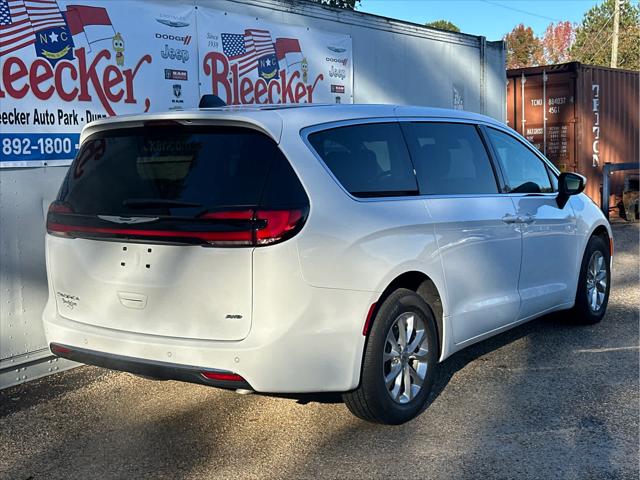 2023 Chrysler Pacifica Touring L AWD