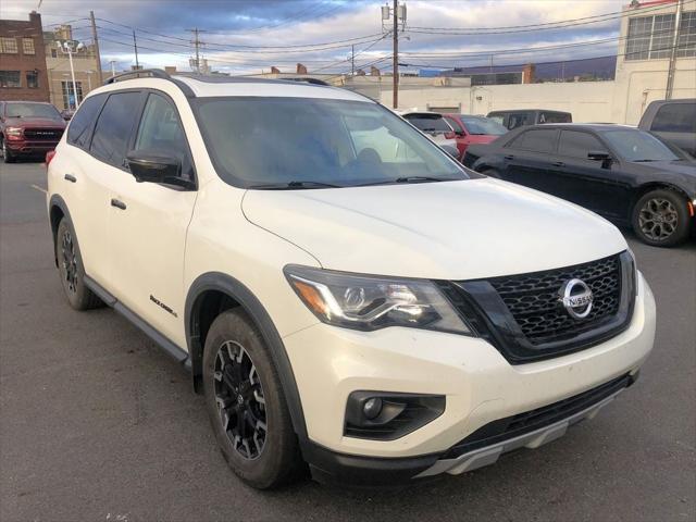 2020 Nissan Pathfinder SL 4WD