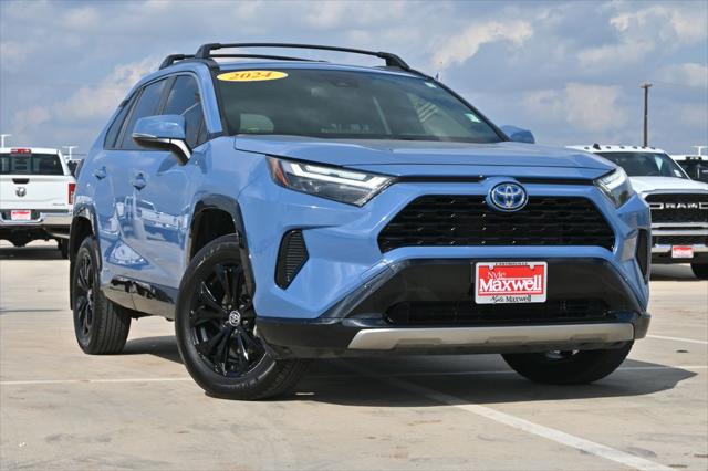 2024 Toyota RAV4 Hybrid SE