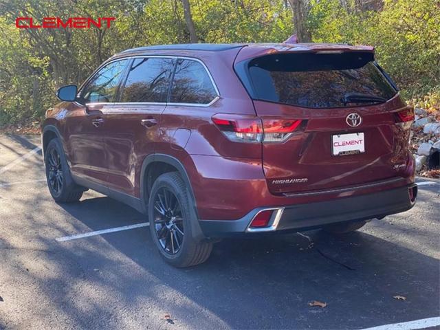 2019 Toyota Highlander SE