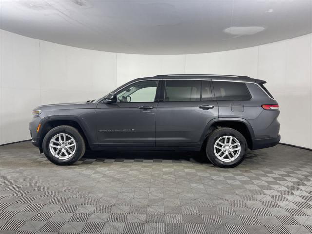 2022 Jeep Grand Cherokee L Laredo 4x4