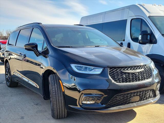 2024 Chrysler Pacifica Touring L AWD