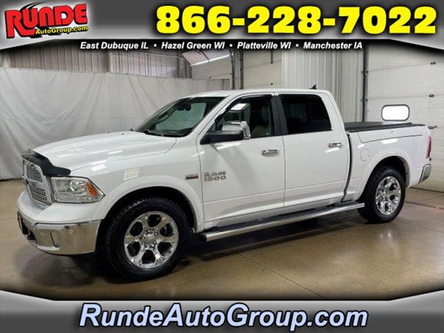 2017 RAM 1500 Laramie Crew Cab 4x4 57 Box